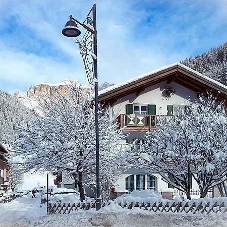 Ferienwohnung Cesa Stefi Canazei Exterior foto