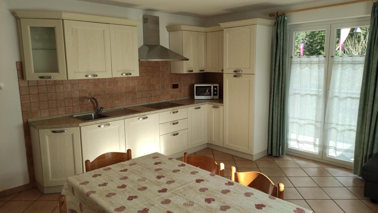 Ferienwohnung Cesa Stefi Canazei Exterior foto