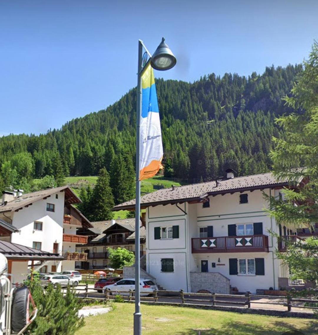 Ferienwohnung Cesa Stefi Canazei Zimmer foto