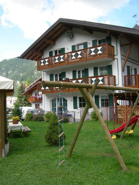 Ferienwohnung Cesa Stefi Canazei Exterior foto